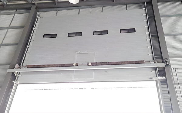 巴楚工业滑升门