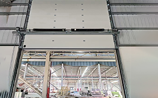 巴楚工业提升门