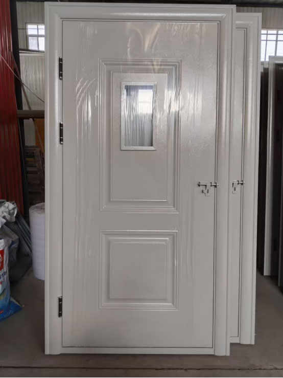 巴楚学校教室门