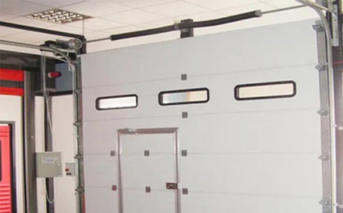 巴楚工业提升门的安装方法